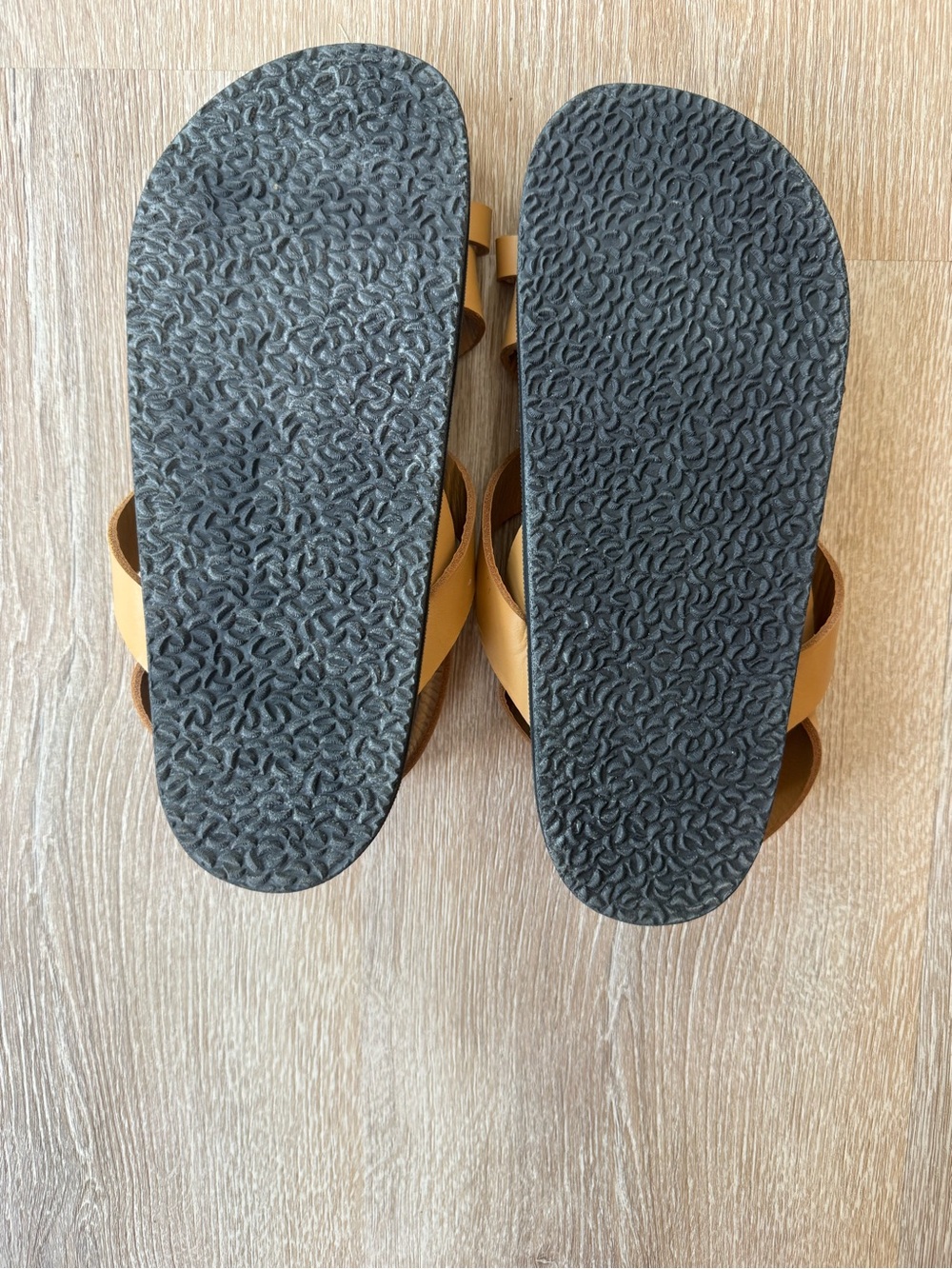 Liberté Bronte Sandals - Picture 6 of 7